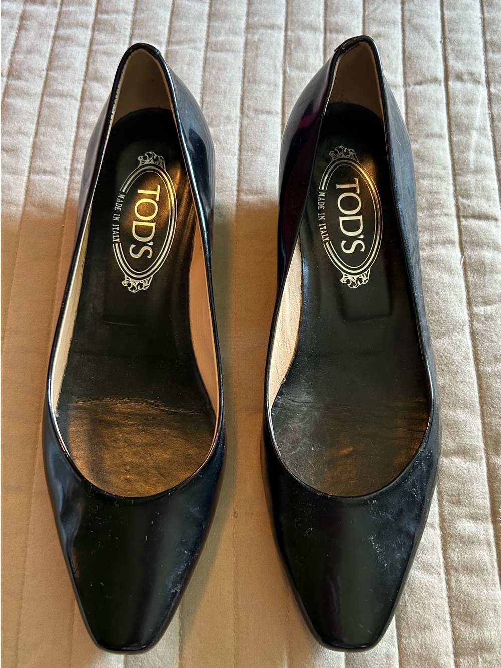 TOD'S Black Patent Leather Pointed-Toe Wedge Heels